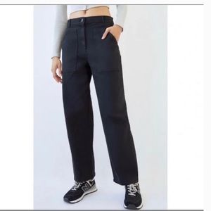 Aritzia Wilfred Free Modern Utility Pant in BLACK size 4